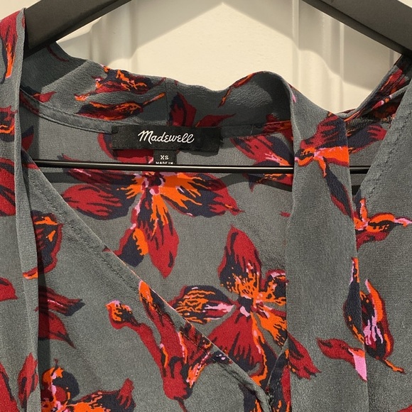 Madewell Silk Tie Neck Wrap Top in Winter Orchid Multi Green Size XS - Picture 4 of 6